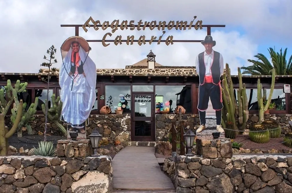 Konukevi Hotel Rural Restaurante Mahoh Villaverde